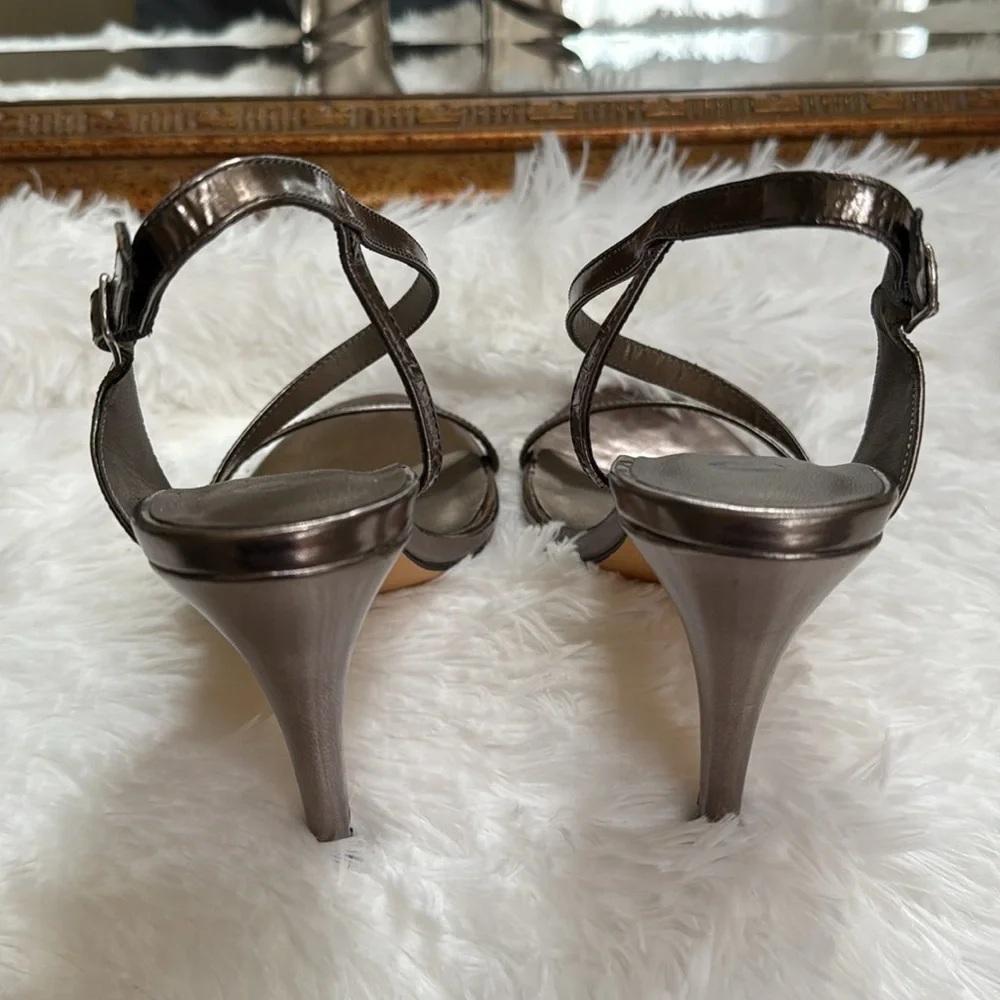 NWOT Michael Antonio Metallic bronze Strappy heeled Sandals.  Size 9. - Picture 6 of 10